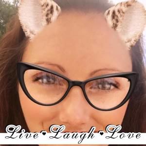 Meet your Posher, Rayna